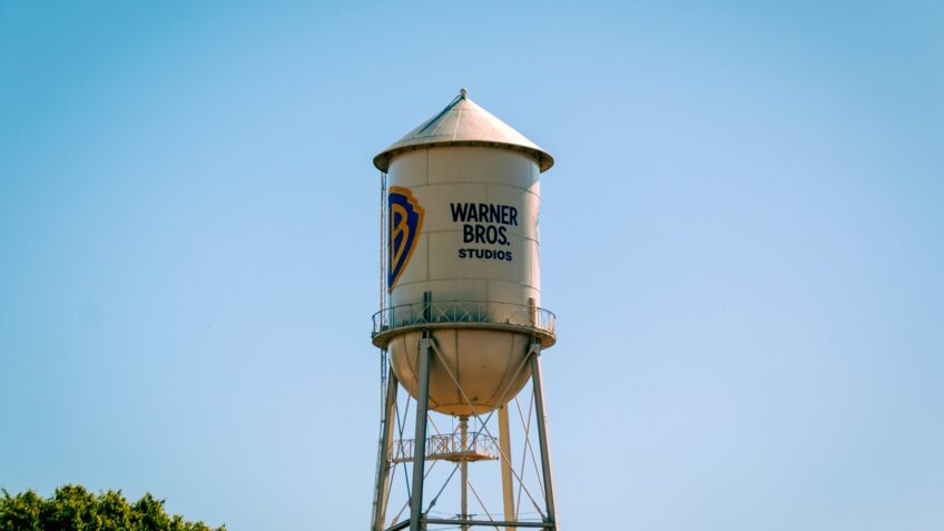 Aprovação da venda da Warner para a Paramount pode mudar o setor