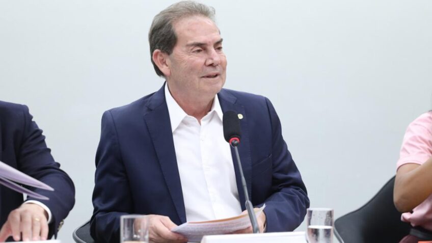 Centrais Sindicais Indicam Paulinho da Força como Relator da PEC 6 x 1