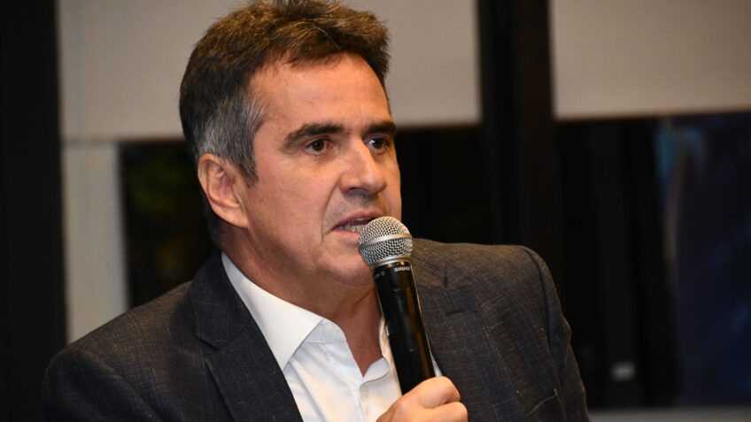 Ciro Nogueira afirma que Flávio Bolsonaro decidirá eleição de 2026