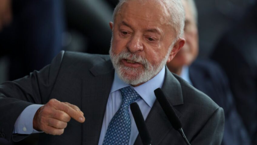 Lula sugere jabuticaba para Trump em tom de provocação