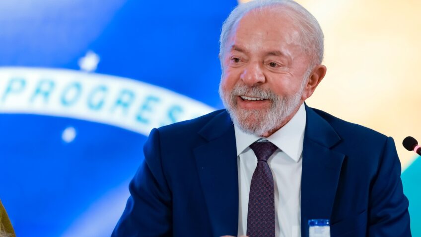 PL denuncia Lula ao TSE por uso de entrevistas como palanque